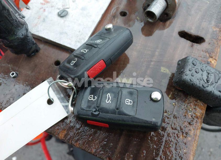 Photo 11 of 2014 Volkswagen Jetta 1.8T SE (VIN 3VWD17AJ1EM442012)