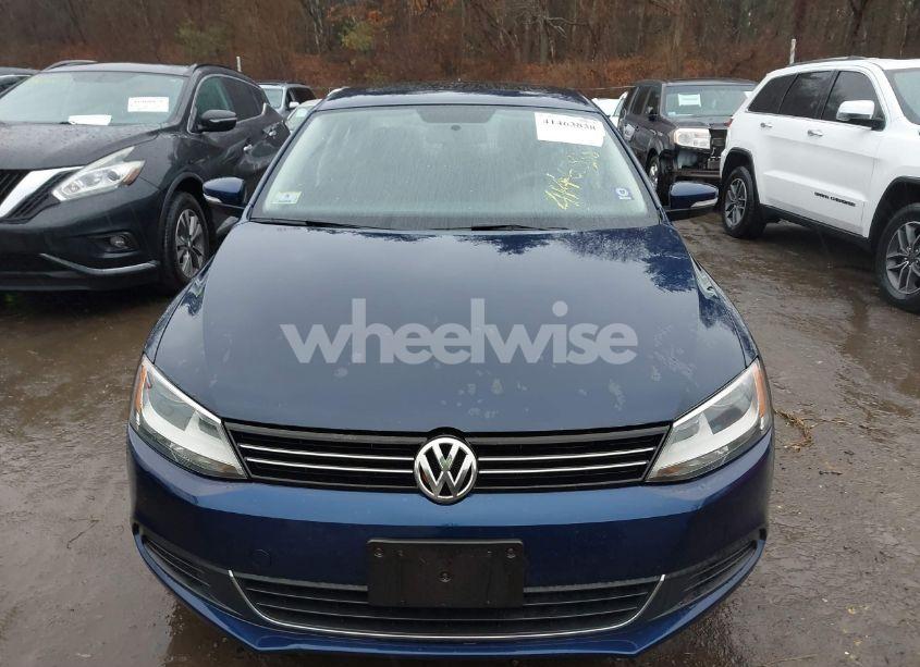 Photo 6 of 2014 Volkswagen Jetta 1.8T SE (VIN 3VWD17AJ1EM442012)
