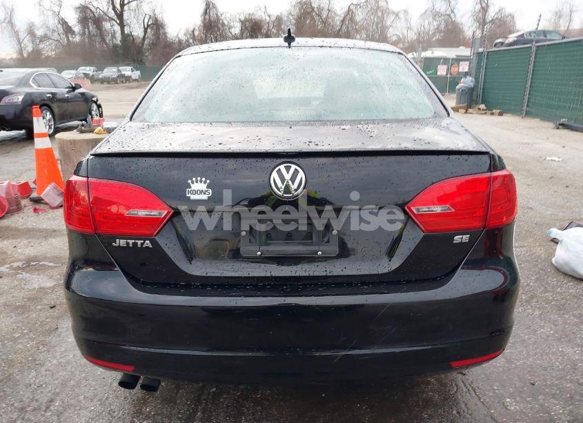 Photo 16 of 2014 Volkswagen Jetta 1.8T SE (VIN 3VWD17AJ1EM443502)