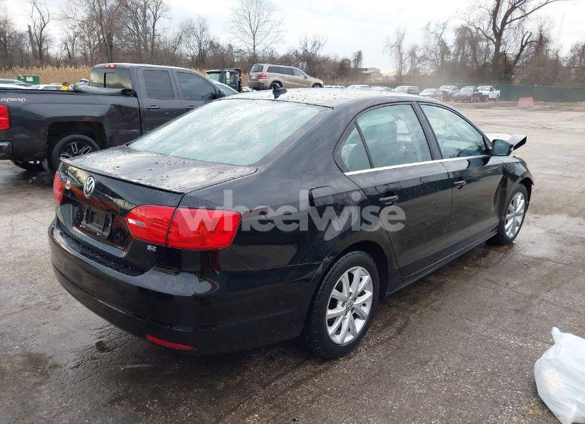 Photo 4 of 2014 Volkswagen Jetta 1.8T SE (VIN 3VWD17AJ1EM443502)