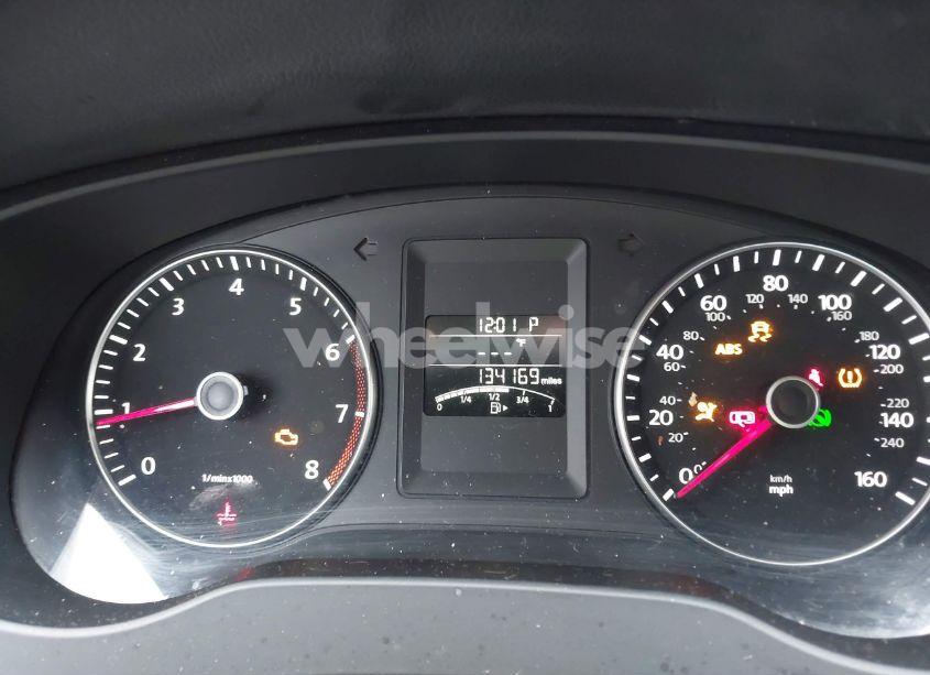 Photo 7 of 2014 Volkswagen Jetta 1.8T SE (VIN 3VWD17AJ1EM443502)