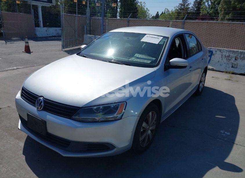 Photo 6 of 2014 Volkswagen Jetta 1.8T SE (VIN 3VWD17AJ1EM445587)