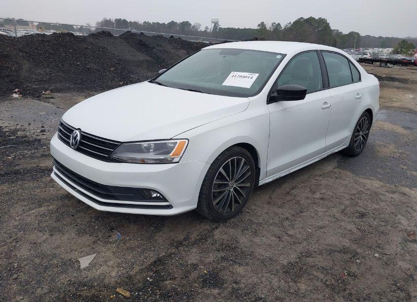 Photo 2 of 2015 Volkswagen Jetta 1.8T SPORT (VIN 3VWD17AJ1FM216019)