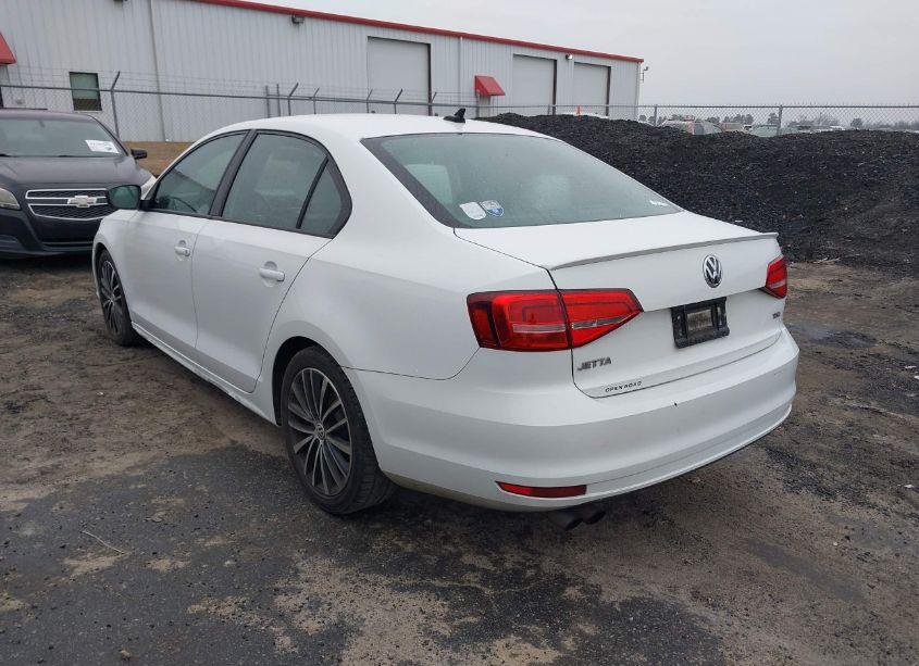 Photo 3 of 2015 Volkswagen Jetta 1.8T SPORT (VIN 3VWD17AJ1FM216019)