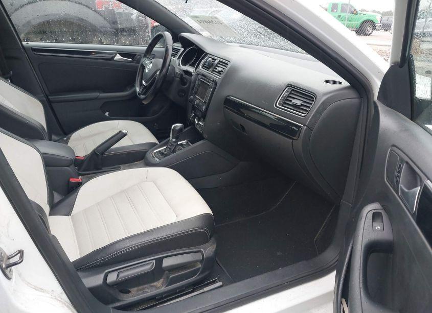 Photo 5 of 2015 Volkswagen Jetta 1.8T SPORT (VIN 3VWD17AJ1FM216019)