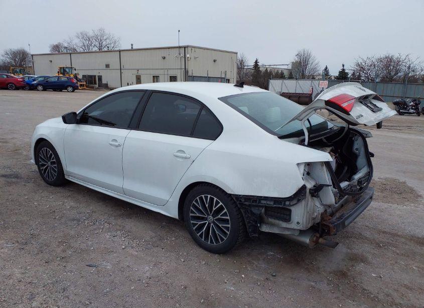Photo 3 of 2015 Volkswagen Jetta 1.8T SPORT (VIN 3VWD17AJ1FM216439)