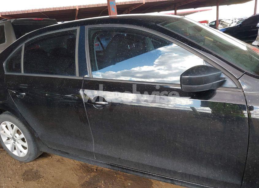 Photo 13 of 2015 Volkswagen Jetta 1.8T SE (VIN 3VWD17AJ1FM256763)