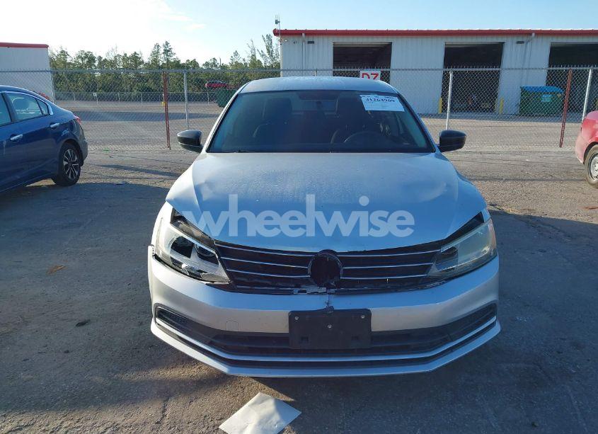 Photo 12 of 2015 Volkswagen Jetta 1.8T SE (VIN 3VWD17AJ1FM352330)
