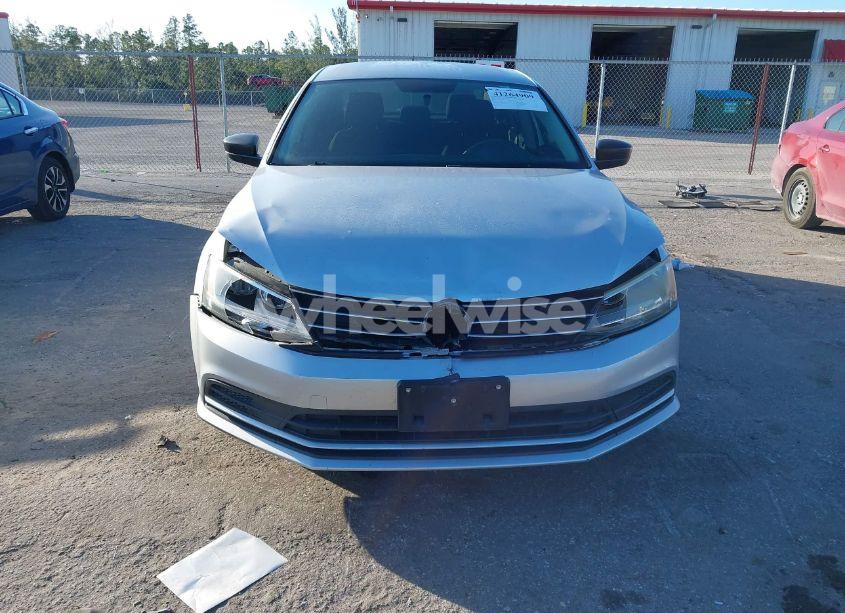 Photo 6 of 2015 Volkswagen Jetta 1.8T SE (VIN 3VWD17AJ1FM352330)