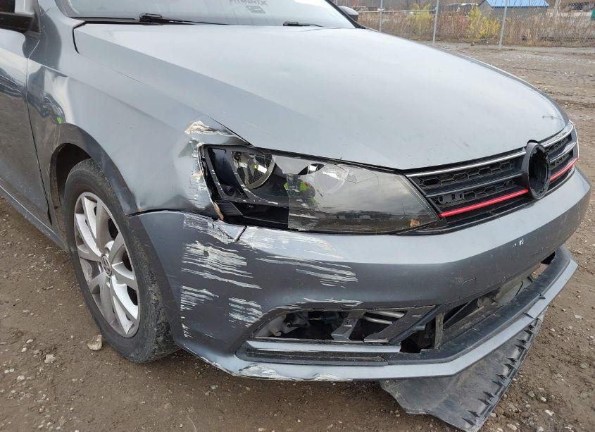 Photo 6 of 2015 Volkswagen Jetta 1.8T SE (VIN 3VWD17AJ1FM413384)