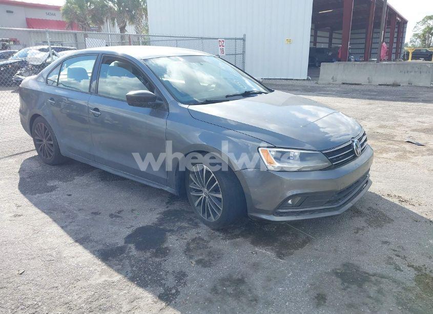 2016 Volkswagen Jetta 1.8T SPORT (VIN 3VWD17AJ1GM346979) main photo