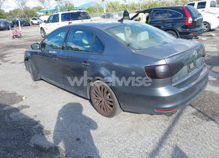 Photo 3 of 2016 Volkswagen Jetta 1.8T SPORT (VIN 3VWD17AJ1GM346979)