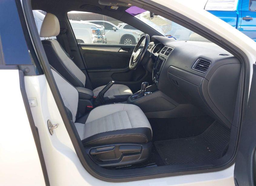 Photo 5 of 2016 Volkswagen Jetta 1.8T SPORT (VIN 3VWD17AJ1GM351986)