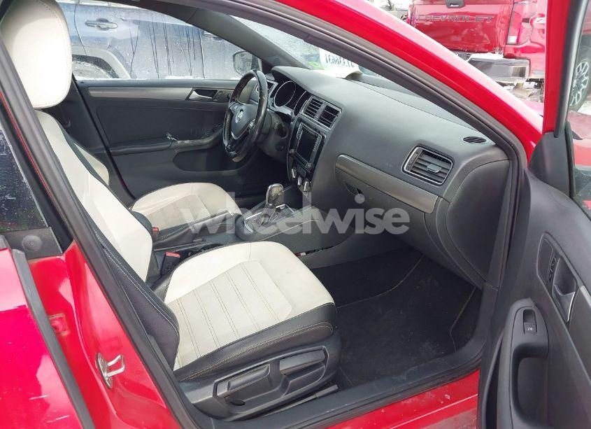 Photo 5 of 2016 Volkswagen Jetta 1.8T SPORT (VIN 3VWD17AJ1GM384390)