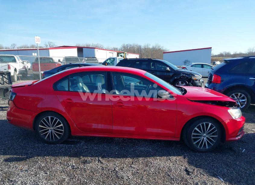 Photo 13 of 2016 Volkswagen Jetta 1.8T SPORT (VIN 3VWD17AJ1GM384468)
