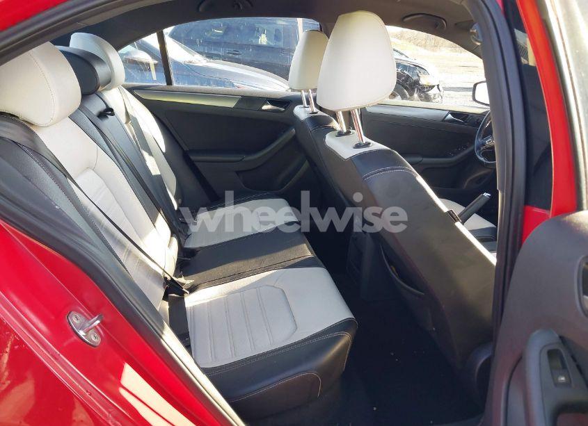 Photo 8 of 2016 Volkswagen Jetta 1.8T SPORT (VIN 3VWD17AJ1GM384468)