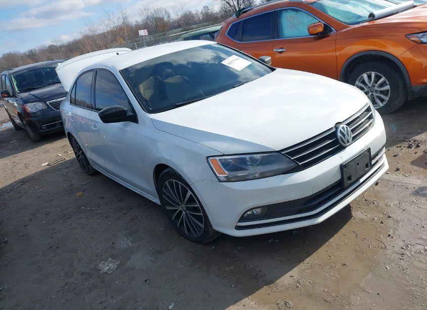 2016 Volkswagen Jetta 1.8T SPORT (VIN 3VWD17AJ1GM388116) main photo