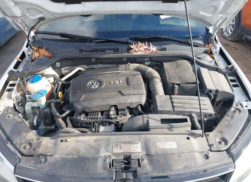 Photo 10 of 2016 Volkswagen Jetta 1.8T SPORT (VIN 3VWD17AJ1GM388116)