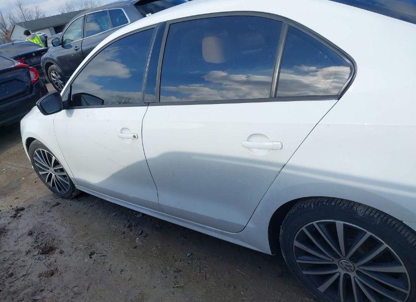 Photo 14 of 2016 Volkswagen Jetta 1.8T SPORT (VIN 3VWD17AJ1GM388116)