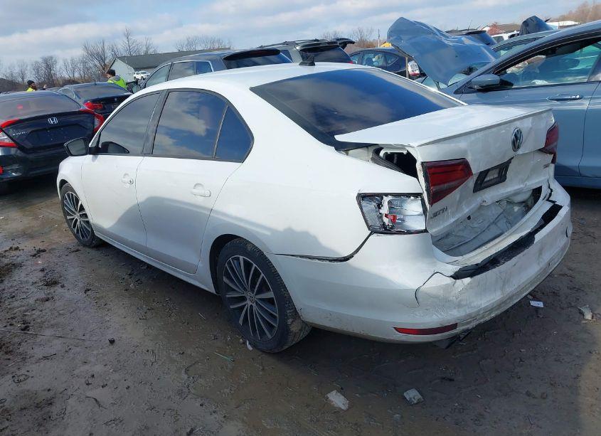 Photo 3 of 2016 Volkswagen Jetta 1.8T SPORT (VIN 3VWD17AJ1GM388116)
