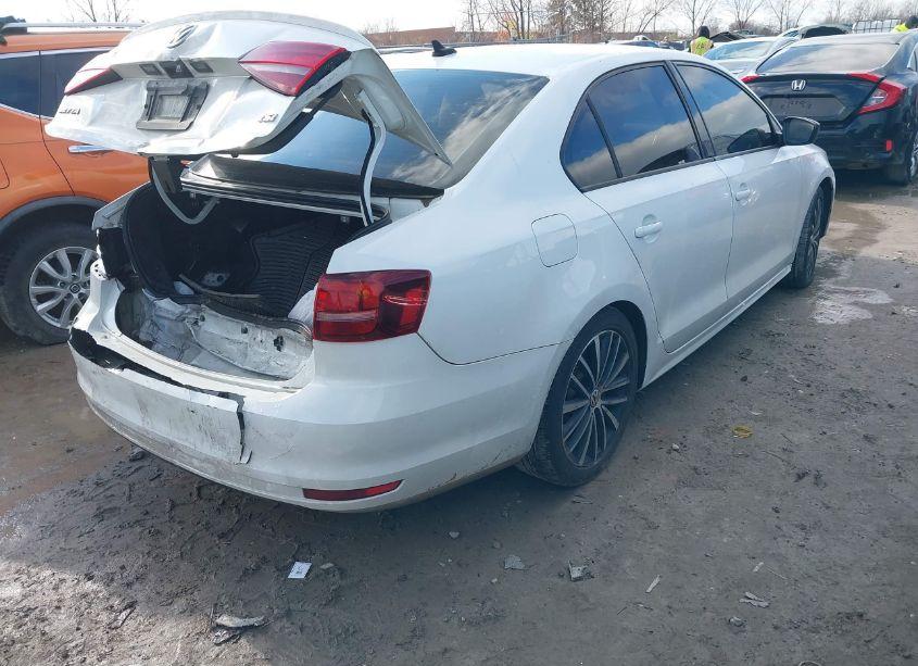Photo 4 of 2016 Volkswagen Jetta 1.8T SPORT (VIN 3VWD17AJ1GM388116)
