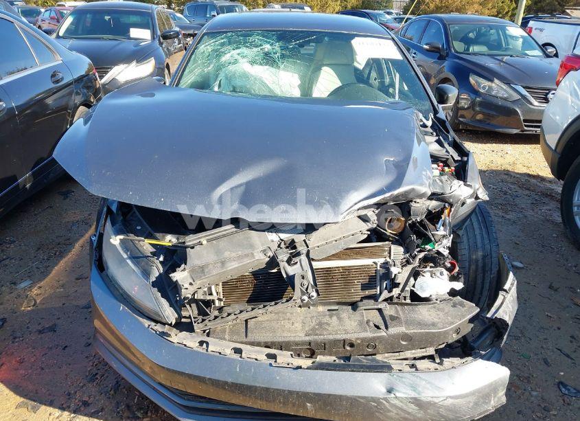 Photo 12 of 2017 Volkswagen Jetta 1.8T SPORT (VIN 3VWD17AJ1HM310968)