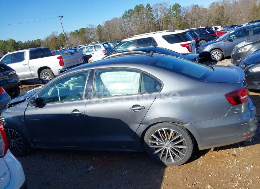 Photo 14 of 2017 Volkswagen Jetta 1.8T SPORT (VIN 3VWD17AJ1HM310968)