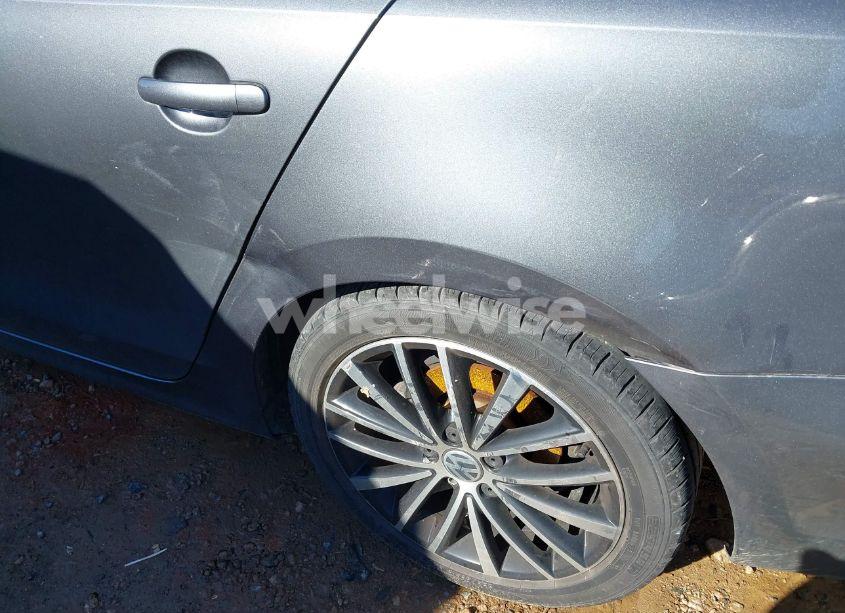 Photo 17 of 2017 Volkswagen Jetta 1.8T SPORT (VIN 3VWD17AJ1HM310968)