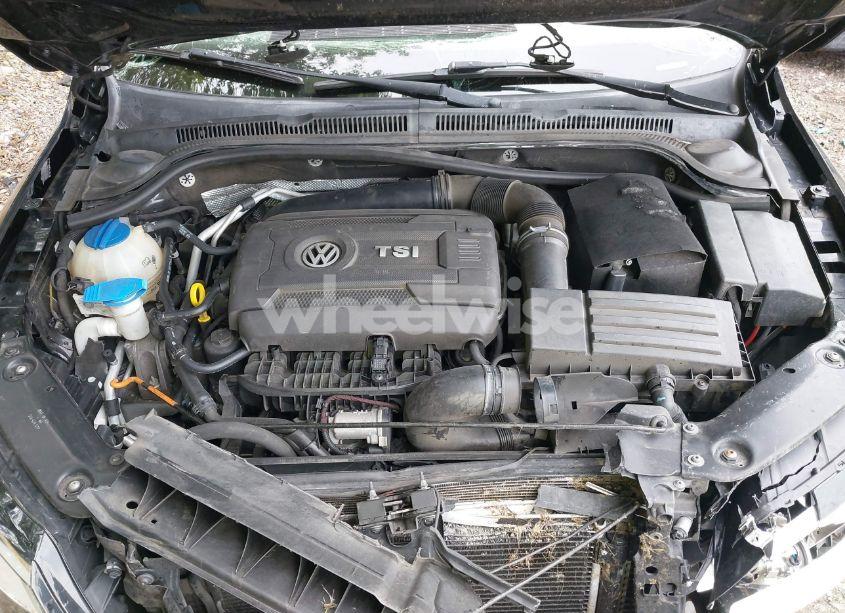 Photo 10 of 2014 Volkswagen Jetta 1.8T SE (VIN 3VWD17AJ2EM273523)