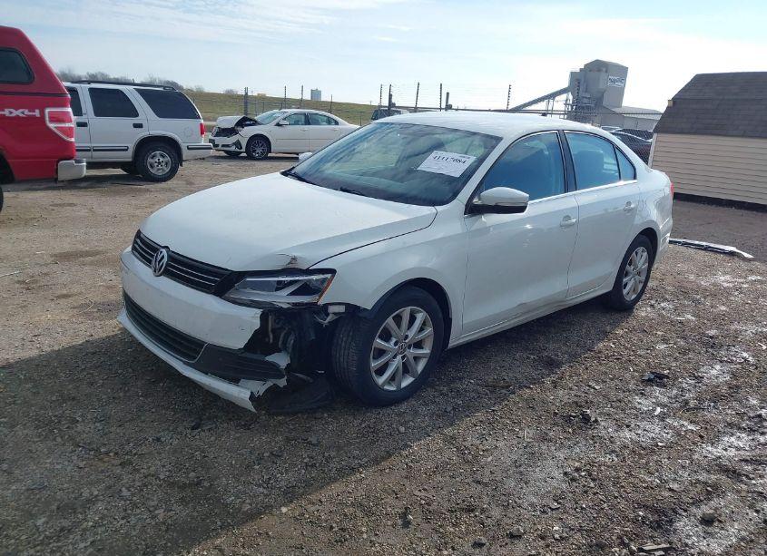 Photo 2 of 2014 Volkswagen Jetta 1.8T SE (VIN 3VWD17AJ2EM326933)