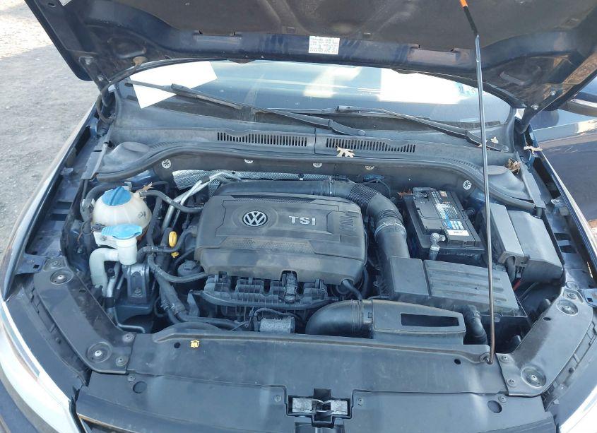 Photo 10 of 2014 Volkswagen Jetta 1.8T SE (VIN 3VWD17AJ2EM328715)