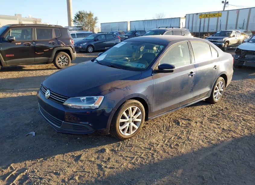 Photo 6 of 2014 Volkswagen Jetta 1.8T SE (VIN 3VWD17AJ2EM328715)
