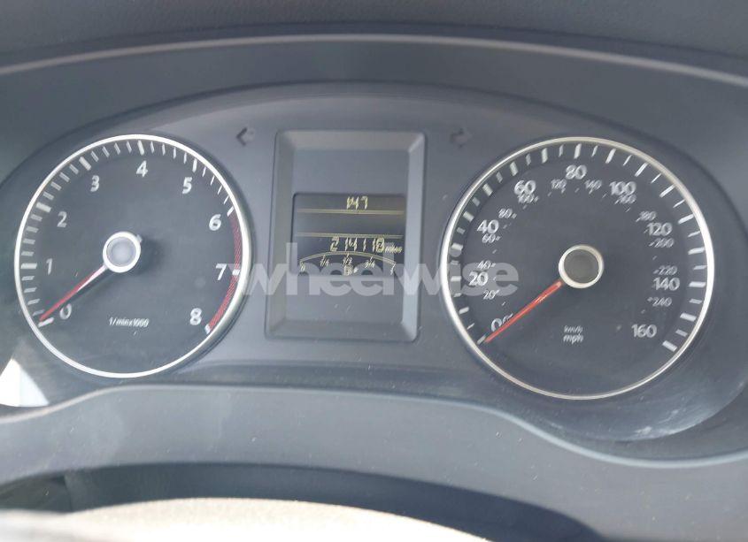 Photo 7 of 2014 Volkswagen Jetta 1.8T SE (VIN 3VWD17AJ2EM415210)