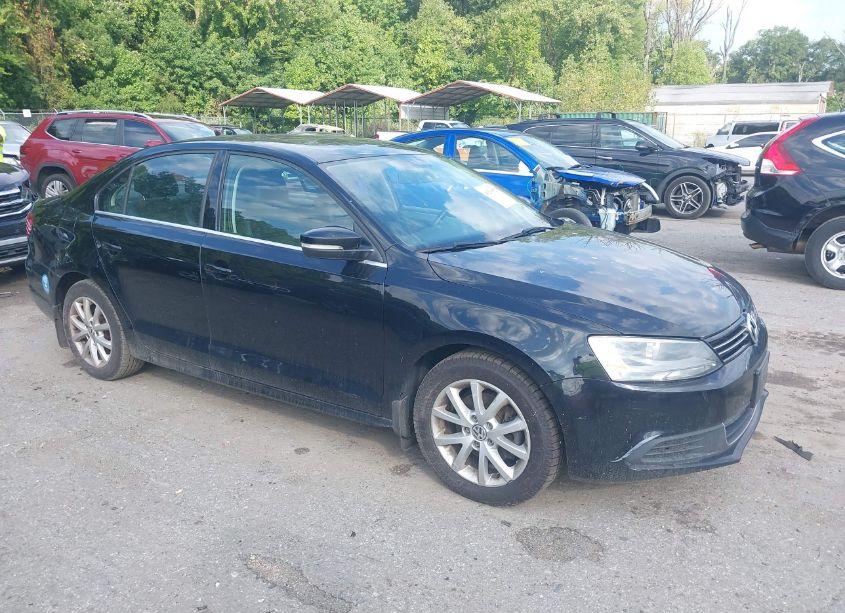 2014 Volkswagen Jetta 1.8T SE (VIN 3VWD17AJ2EM421461) main photo