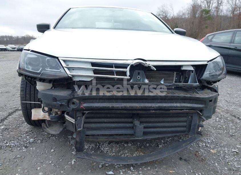 Photo 13 of 2015 Volkswagen Jetta 1.8T SPORT (VIN 3VWD17AJ2FM204977)