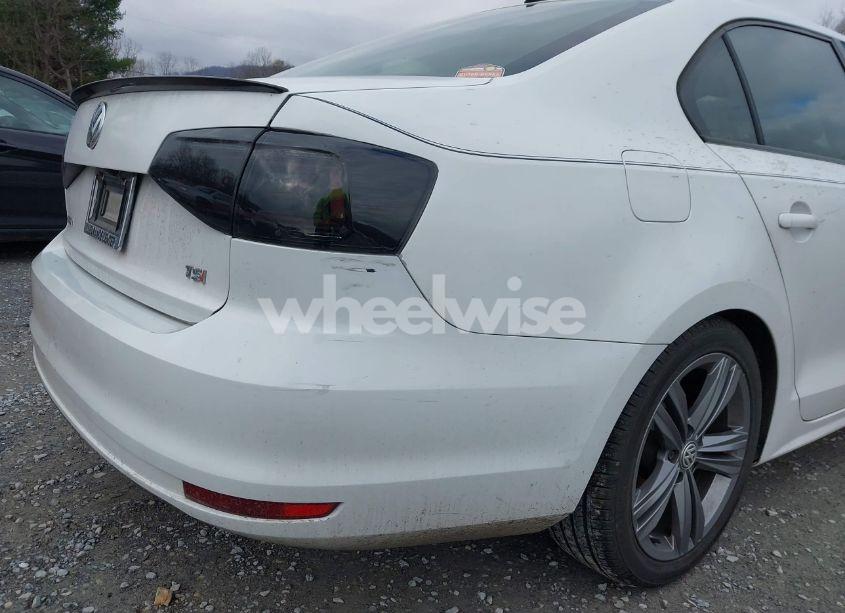 Photo 15 of 2015 Volkswagen Jetta 1.8T SPORT (VIN 3VWD17AJ2FM204977)