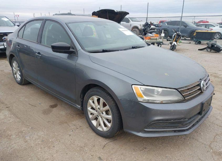 2015 Volkswagen Jetta 1.8T SE (VIN 3VWD17AJ2FM218359) main photo