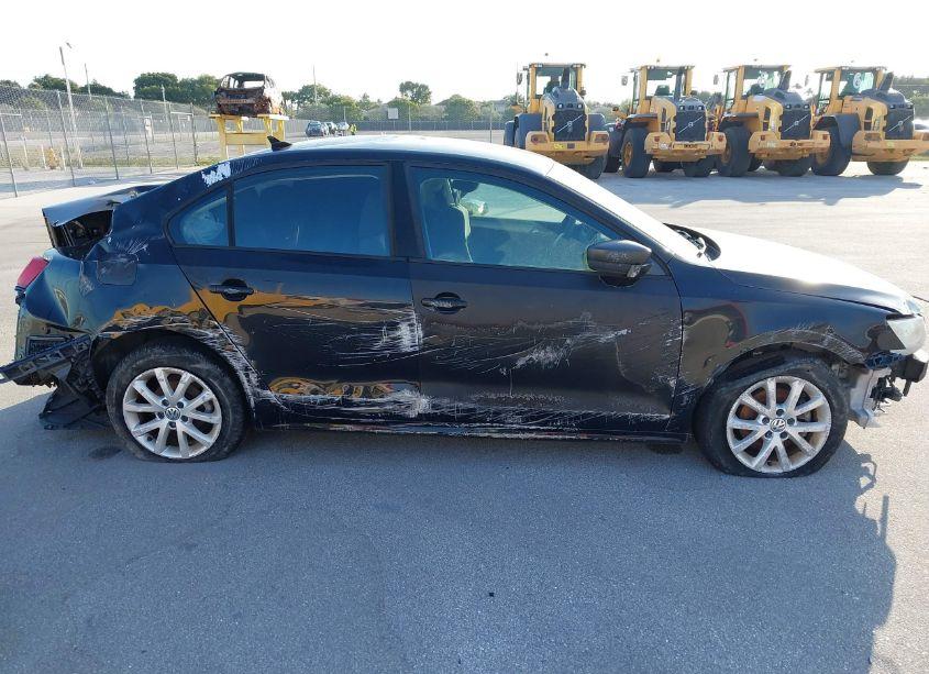 Photo 12 of 2015 Volkswagen Jetta 1.8T SE (VIN 3VWD17AJ2FM247263)