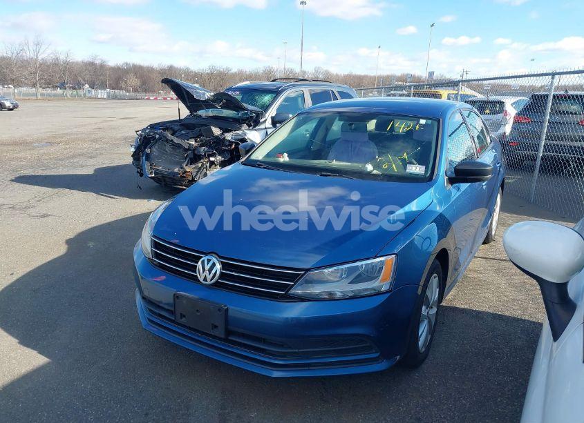 2015 Volkswagen Jetta 1.8T SE (VIN 3VWD17AJ2FM263947) main photo