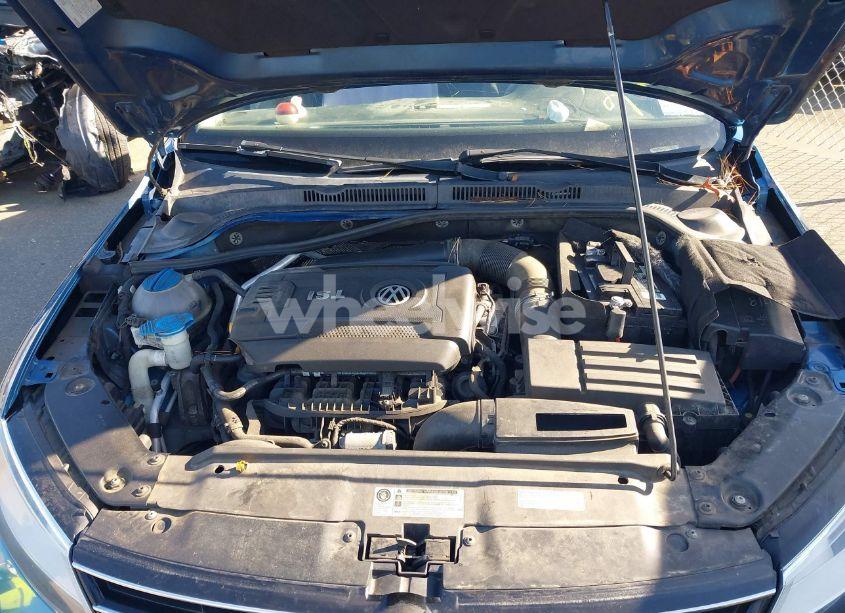 Photo 10 of 2015 Volkswagen Jetta 1.8T SE (VIN 3VWD17AJ2FM263947)