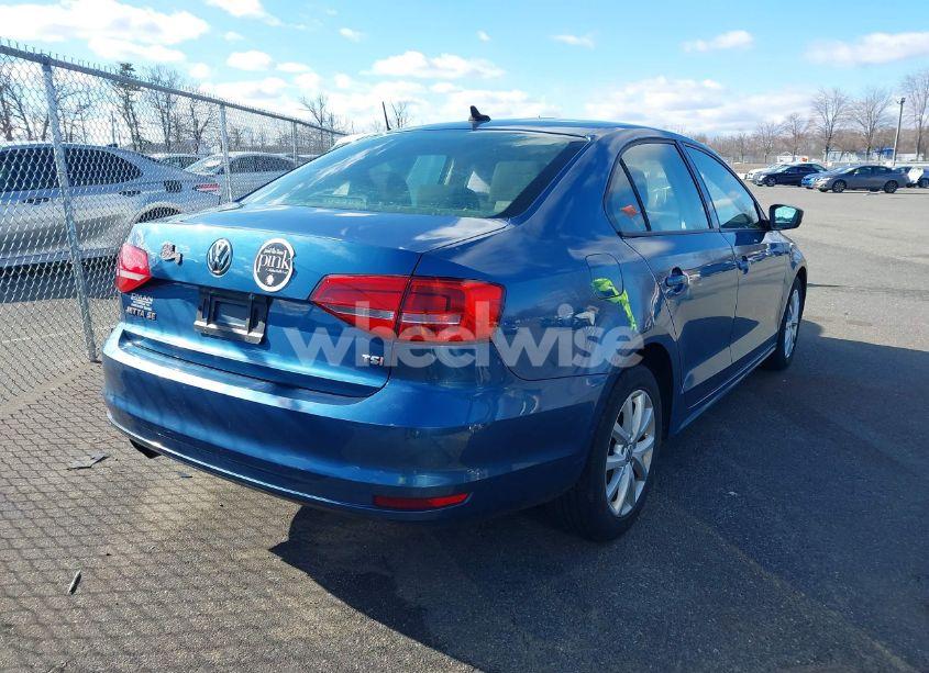 Photo 6 of 2015 Volkswagen Jetta 1.8T SE (VIN 3VWD17AJ2FM263947)