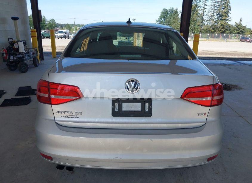 Photo 16 of 2015 Volkswagen Jetta 1.8T SE (VIN 3VWD17AJ2FM324374)