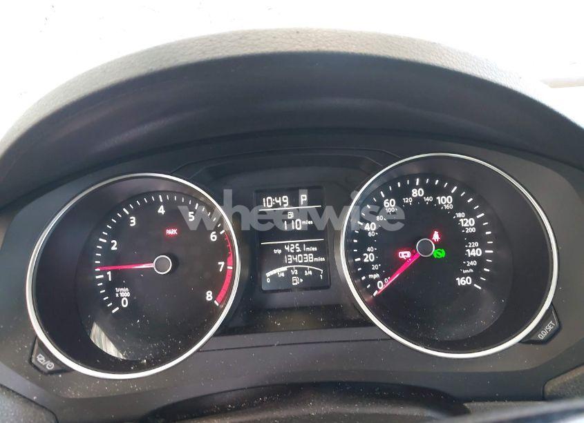 Photo 7 of 2015 Volkswagen Jetta 1.8T SE (VIN 3VWD17AJ2FM324374)