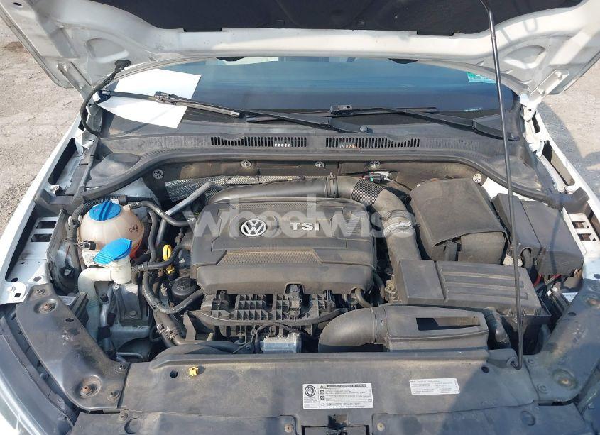 Photo 10 of 2016 Volkswagen Jetta 1.8T SPORT (VIN 3VWD17AJ2GM268762)