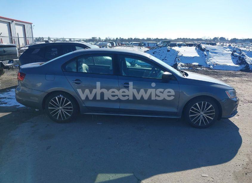 Photo 14 of 2016 Volkswagen Jetta 1.8T SPORT (VIN 3VWD17AJ2GM287280)