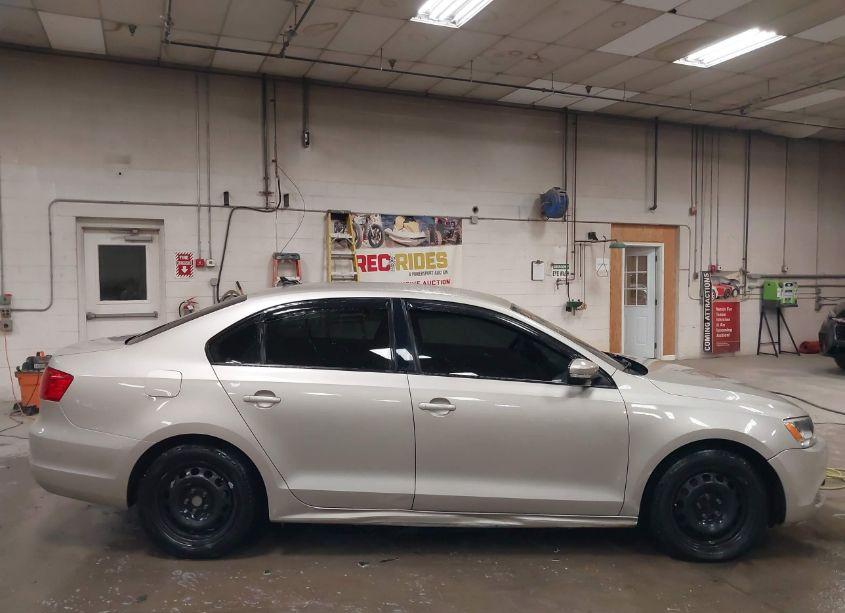 Photo 13 of 2014 Volkswagen Jetta 1.8T SE (VIN 3VWD17AJ3EM215761)