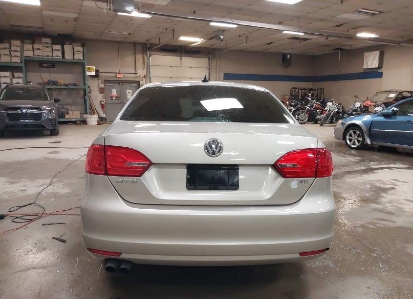 Photo 16 of 2014 Volkswagen Jetta 1.8T SE (VIN 3VWD17AJ3EM215761)