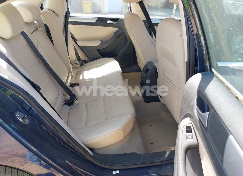 Photo 8 of 2014 Volkswagen Jetta 1.8T SE (VIN 3VWD17AJ3EM218210)