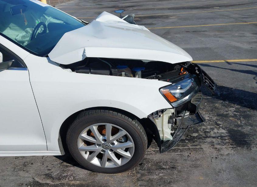 Photo 15 of 2014 Volkswagen Jetta 1.8T SE (VIN 3VWD17AJ3EM219292)