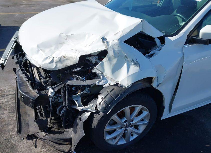 Photo 6 of 2014 Volkswagen Jetta 1.8T SE (VIN 3VWD17AJ3EM219292)